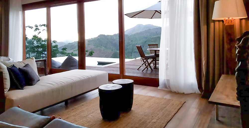 Selong Selo - Studio - Living area with gorgeous view